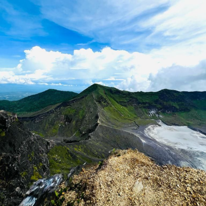 Mengungkap Pesona Taman Wisata Alam Bukit Kaba Bengkulu